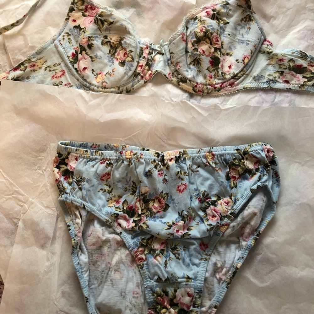 Flowered Bra and Panty Set